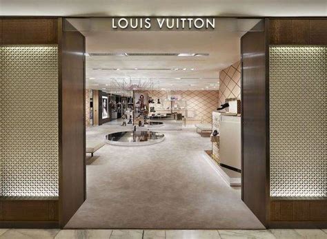 negozio louis vuitton rinascente milano|louis vuitton italy.